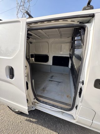 Nissan NV200 2021