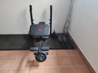 Banco de Gimnasio con Mancuernas