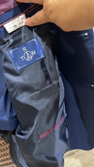 Traje Javier Lobato azul marino