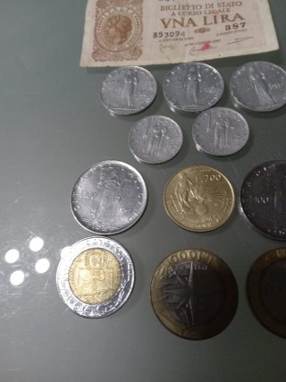 Lotto monete e banconote