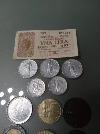 Lotto monete e banconote