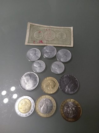 Lotto monete e banconote