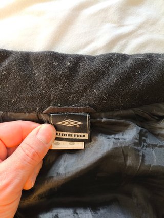 Cazadora Umbro Negra