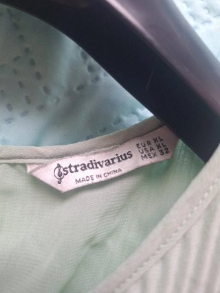Camisa Stradivarius Lunares XL