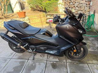Yamaha TMAX 560 Tech Max AÑO 2025 Y SÓLO 2500 Km