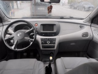 Nissan Almera 2003