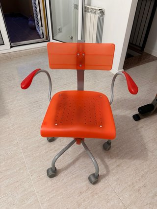 Conjunto Escritorio + Silla + Lámpara