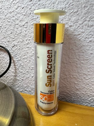Frezyderm Sun Screen Color Second Skin SPF50