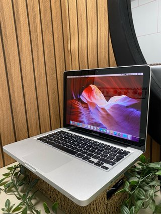 MacBook Pro Core i5 8GB RAM 500GB
