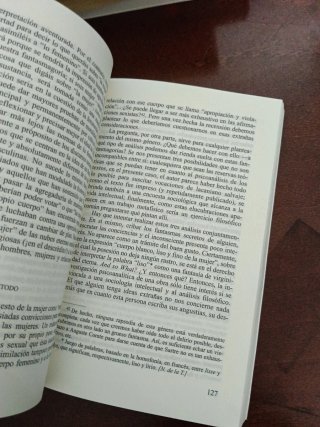 El estudio y la rueca: De las mujeres, de la fi...