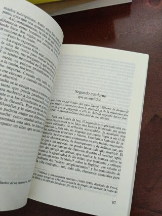 El estudio y la rueca: De las mujeres, de la fi...