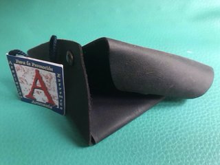 MONEDERO PEQUEÑO ARTESANAL EN CUERO