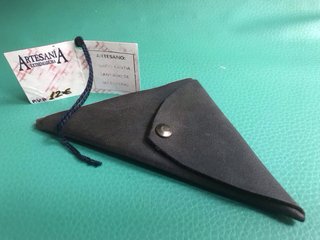 MONEDERO PEQUEÑO ARTESANAL EN CUERO