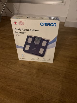 Báscula Omron Body Composition Monitor BF511