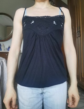 Camiseta tirantes Mango mujer negra