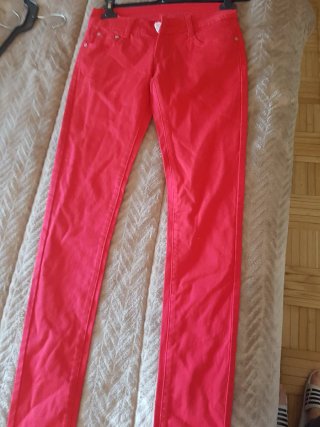 Pantalón largo rojo T. 36/38