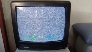 TV Sanyo CRT 14 antigua funcionando