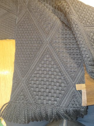 Bufanda Color Negro.  LOEWE Lana y Seda