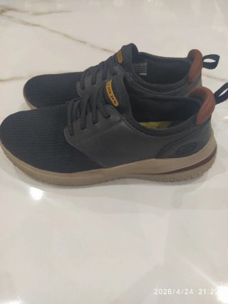 Zapatillas Skechers Hombre Negras y Marrones