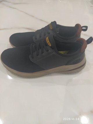 Zapatillas Skechers Hombre Negras y Marrones