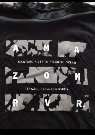 Camiseta Negra Estampada Hombre Talla XS