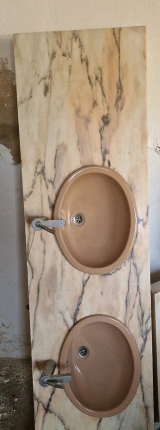 Encimera mármol antigua con 2 lavabos