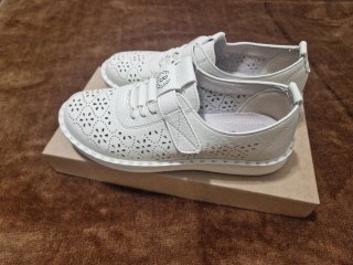Zapatos blancos transpirables