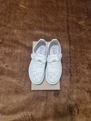 Zapatos blancos transpirables