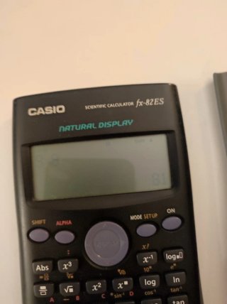 Calculadora Científica Casio fx-82ES