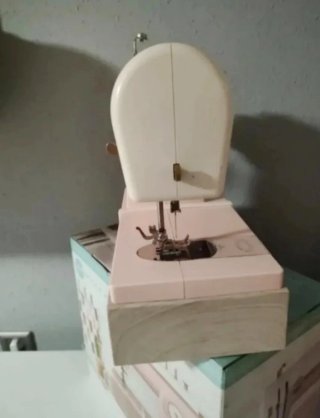Máquina de coser Stitch Happy rosa