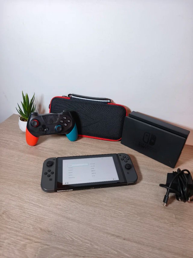 Nintendo Switch V2 2020