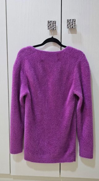 Jersey Uterqüe rosa peluche escote pico