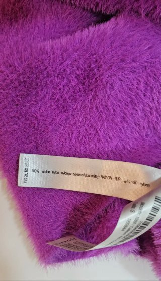 Jersey Uterqüe rosa peluche escote pico