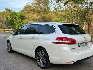 Peugeot 308 SW 2015