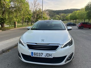 Peugeot 308 SW 2015