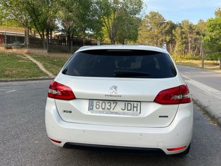 Peugeot 308 SW 2015