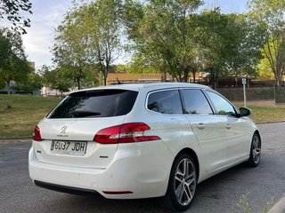 Peugeot 308 SW 2015