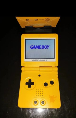 Nintendo Game Boy Advance SP Pikachu