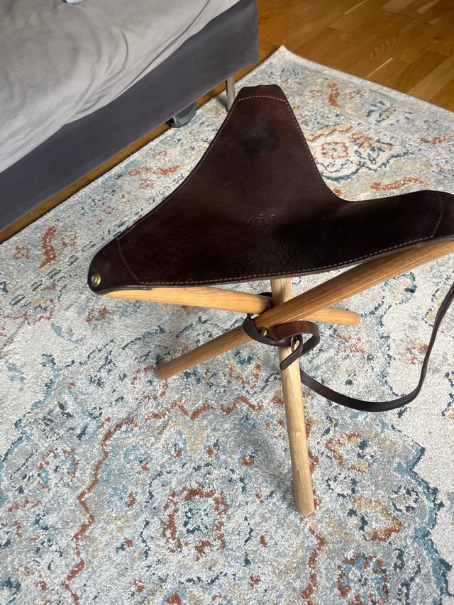 Taburete plegable madera y piel