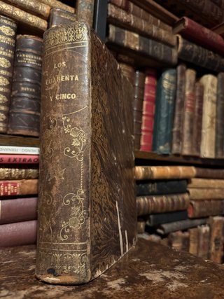 Dumas Los 45 1858 novela histórica antigua