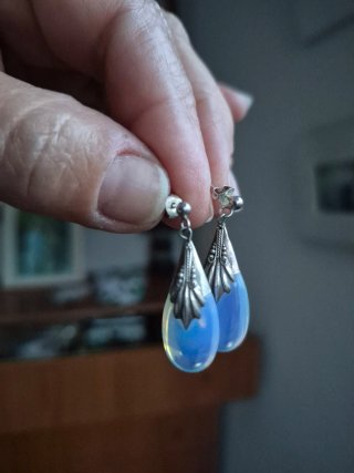 Pendientes de plata antigua con opalina