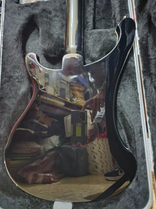Rickenbacker 4003 Jetglo 2026.NUEVO SIN ESTRENAR.