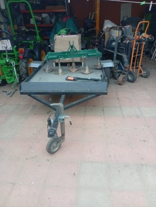 Remolque plataforma coche
