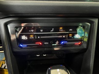 Volkswagen Tiguan R-LINE  2.0 TDI  150cv DSG