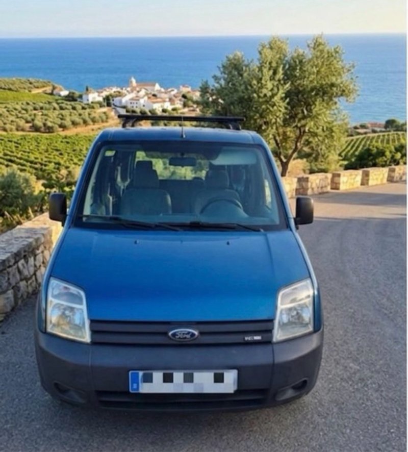 Ford Tourneo Connect 2009 - foto 1