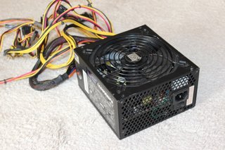 Fuente Alimentación LC Power 600W