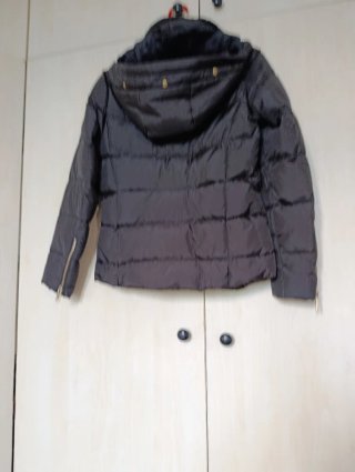 Anorak Zara Negro con cuello de pelo