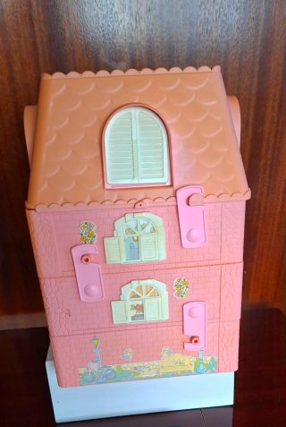 Casa Ciudad Pin y Pon Años 80 con decoloración