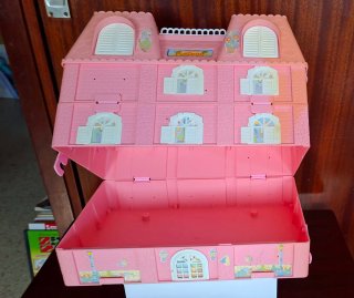 Casa Ciudad Pin y Pon Años 80 con decoloración