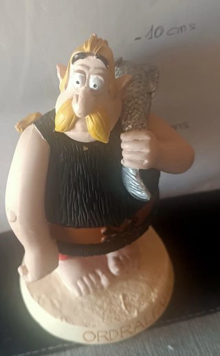 Figura resina Ordenalfabetix 16  Plastoy Astérix